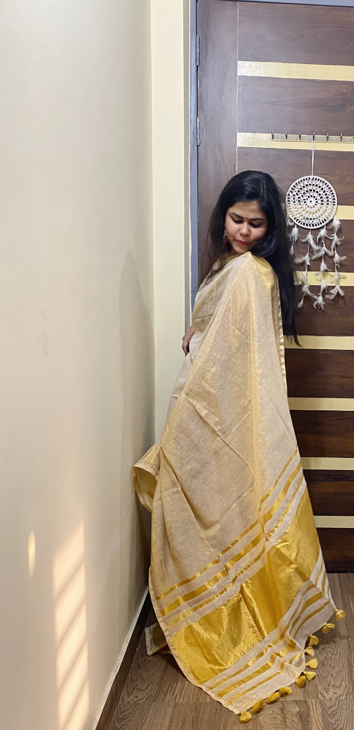 Tissue Linen with Zari Pallu : Golden Colour