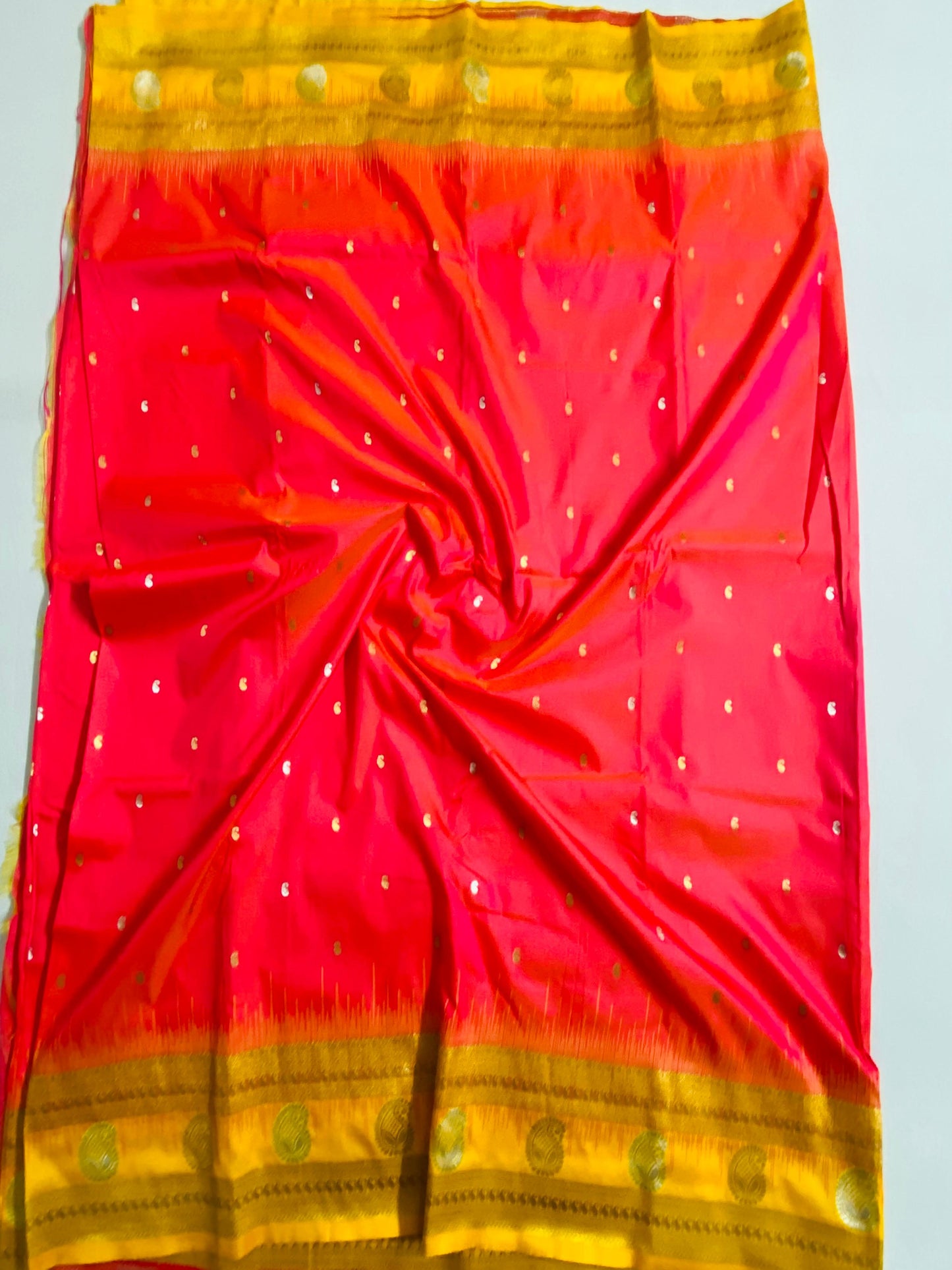 Kanchipuram Silk Saree: Magenta
