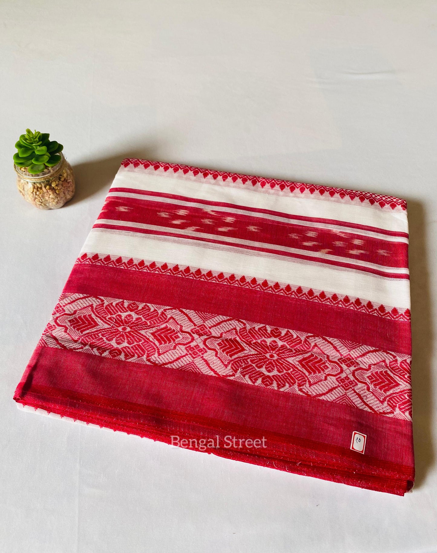 Dhaniakhali/Dhonekhali Cotton Saree – White & Red
