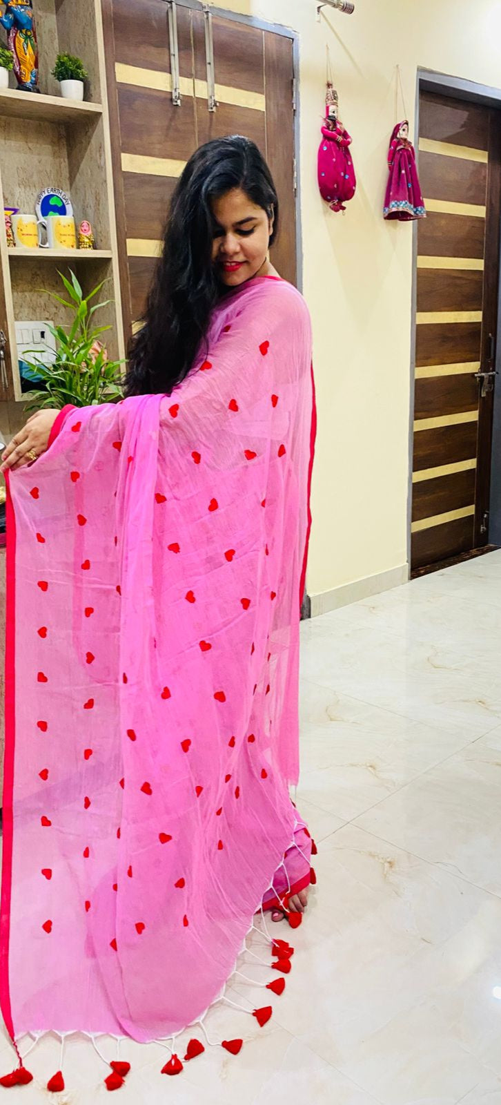 Dil-lusional : Heart Embroidered Mul Cotton Saree
