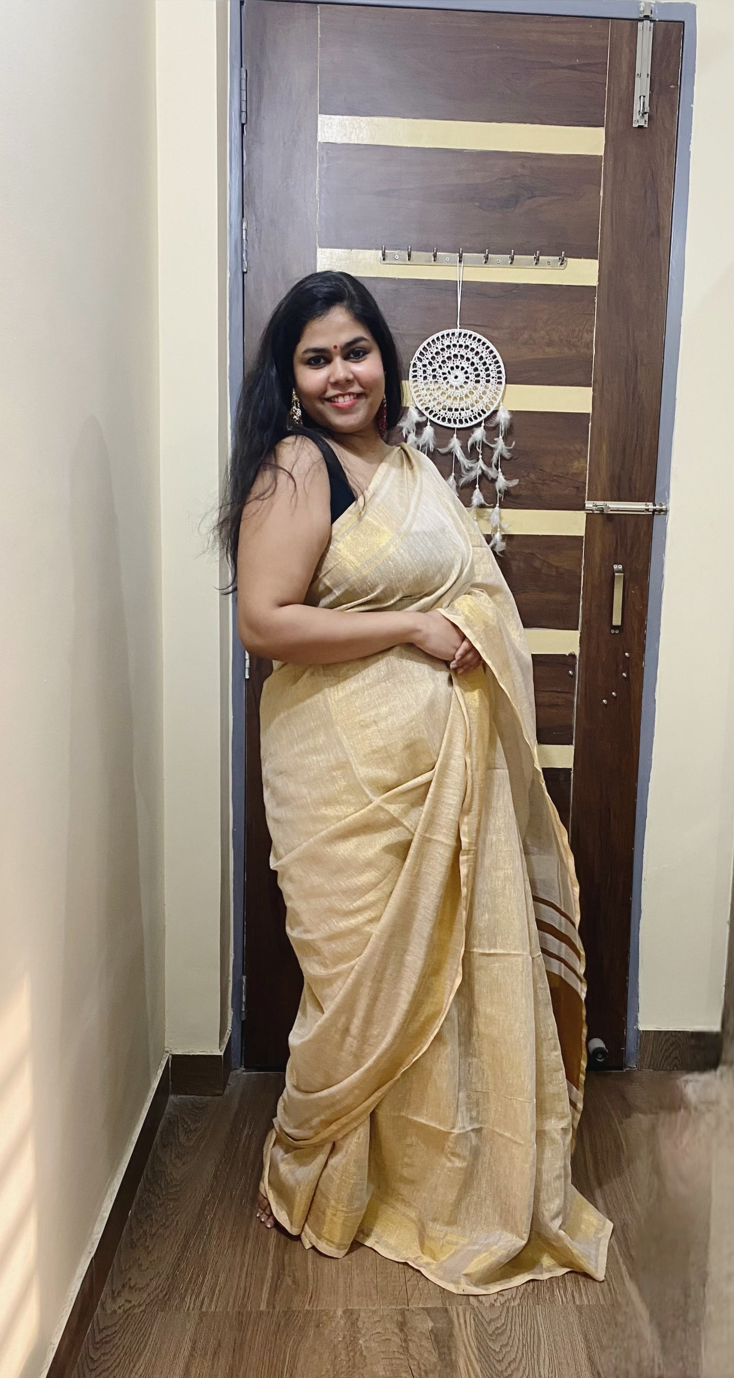 Tissue Linen with Zari Pallu : Golden Colour