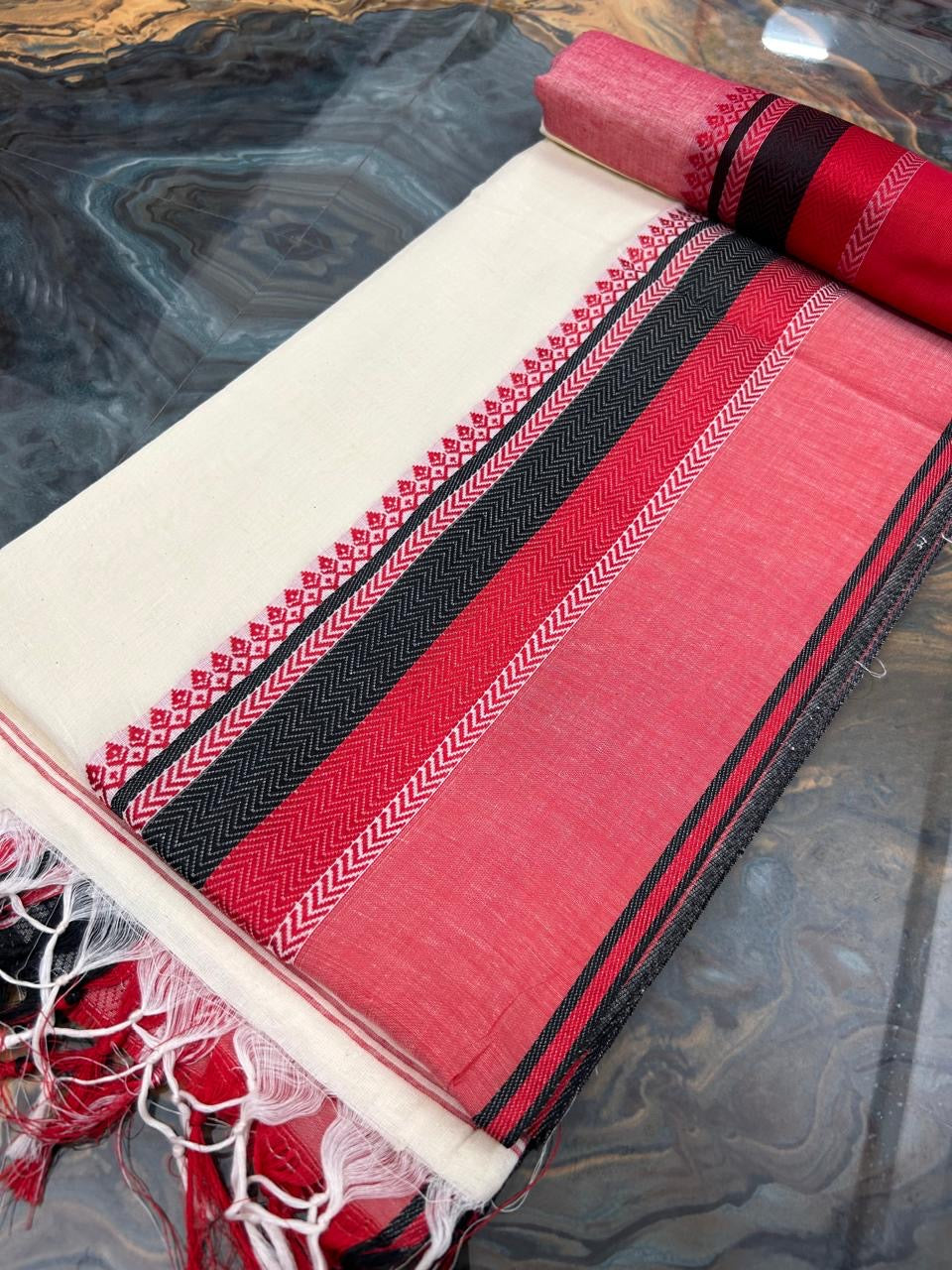 Bengal Handloom Cotton Saree - White 1