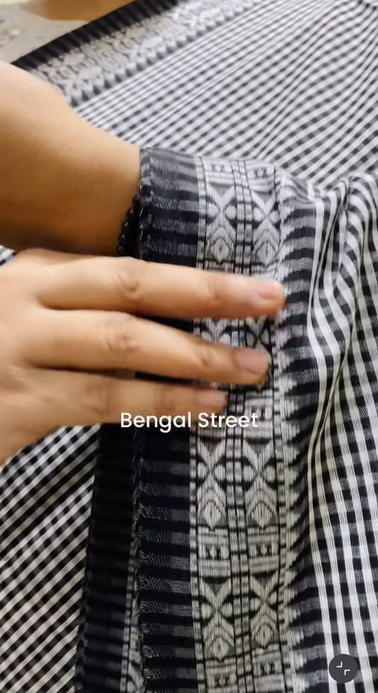 Dhaniakhali/Dhonekhali Cotton Saree – Black & White Checks