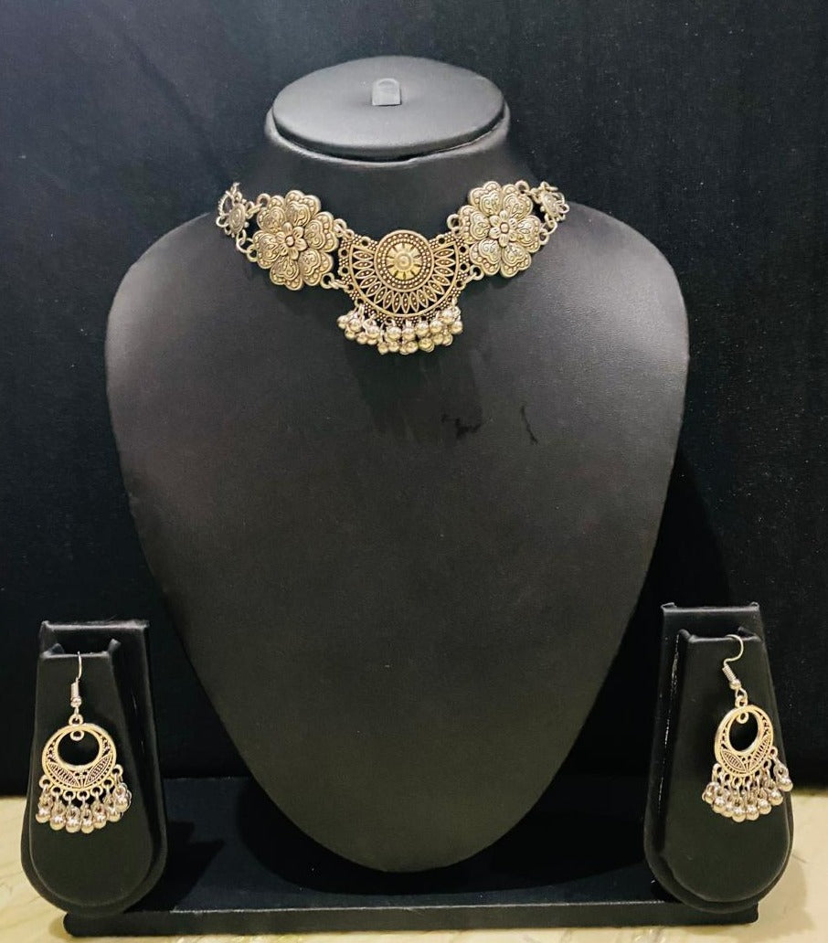 Oxidised silver plated choker with earring