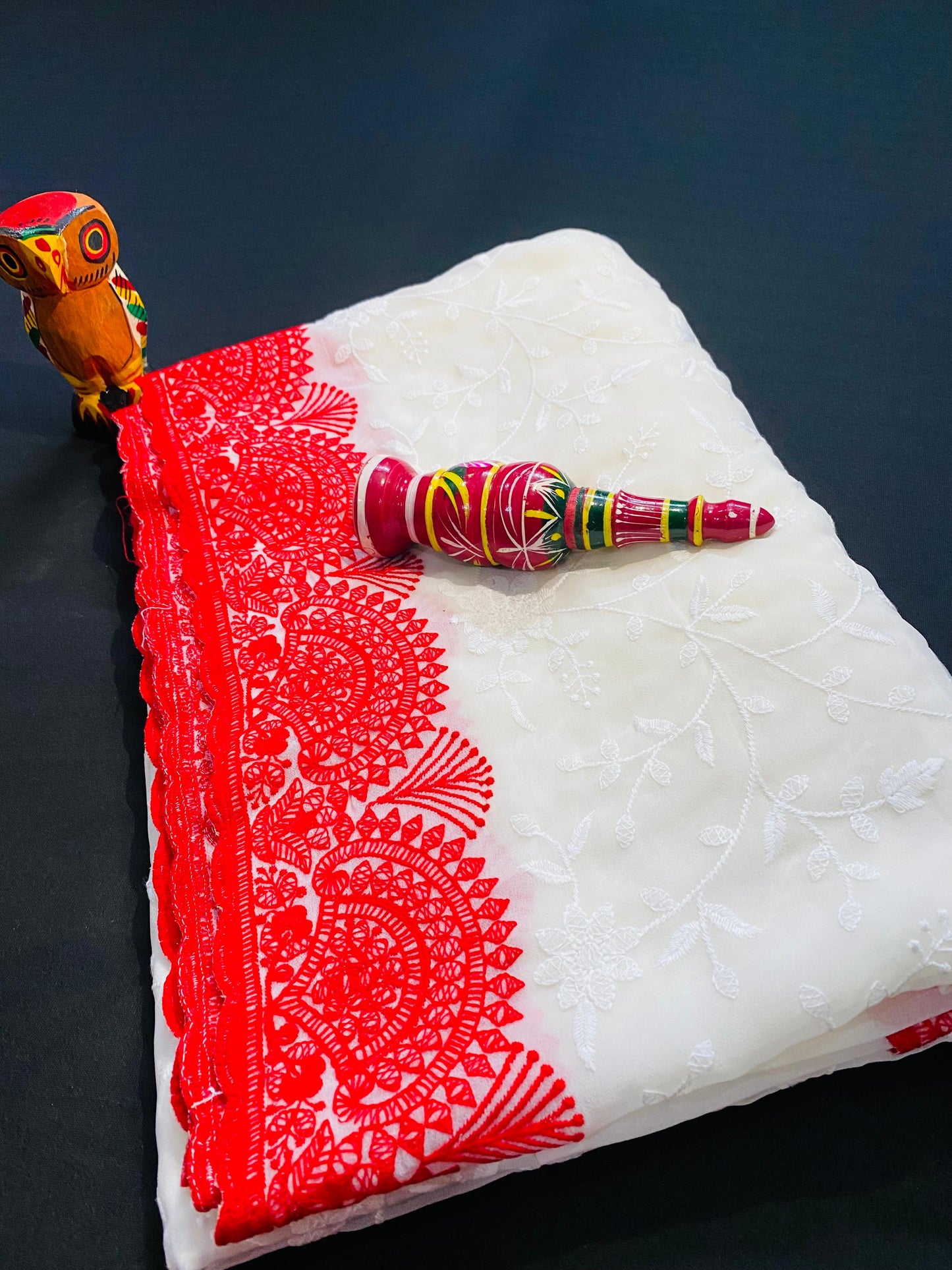 Chikankari Saree - Red & White